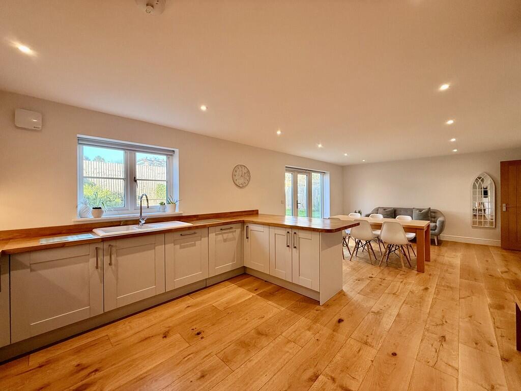 Kitchen/Dining Ro...