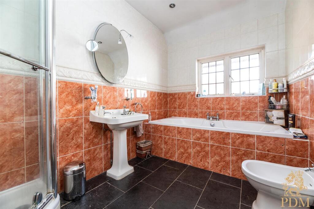 12a Thorncliffe Road (48 of 51).jpg