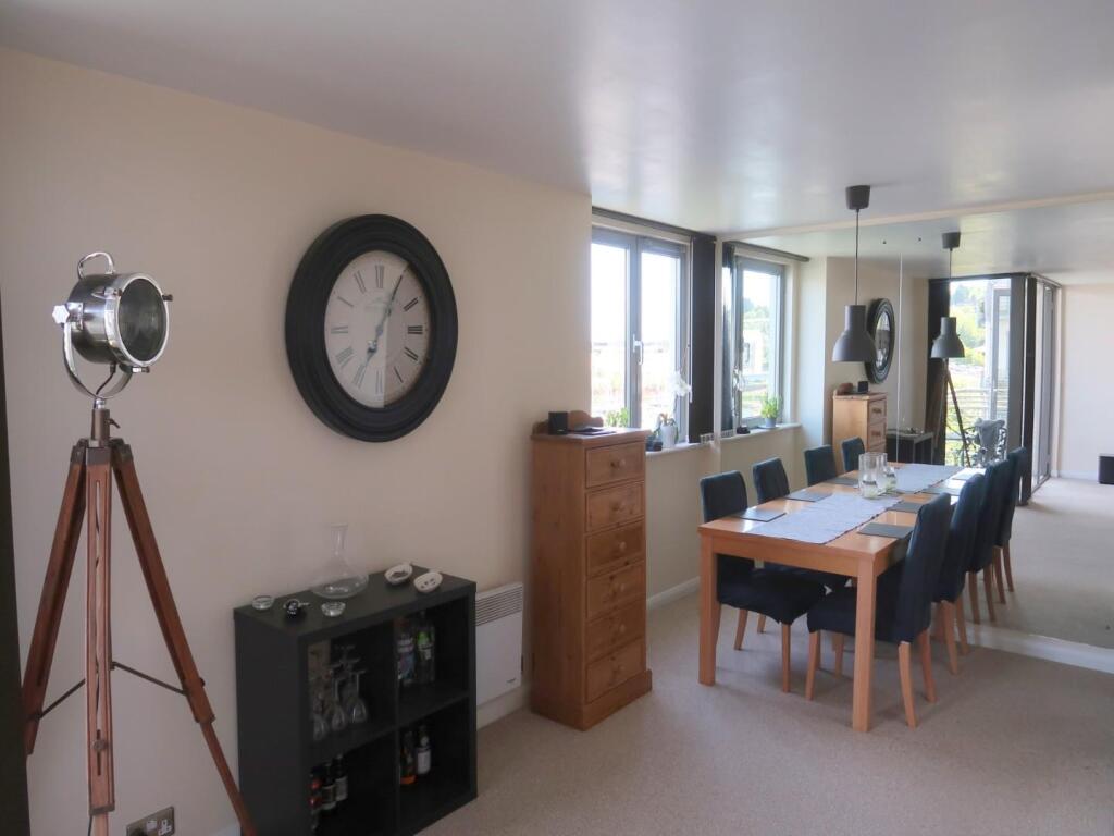 9 Ty Westonia 2.jpg