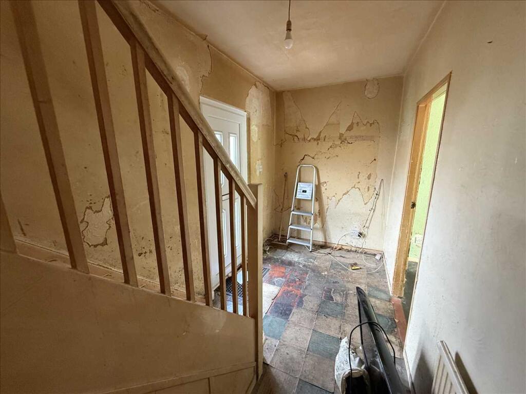 ENTRANCE HALLWAY