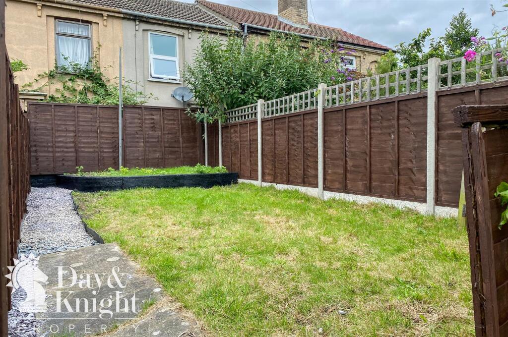 Fully Enclosed Garden