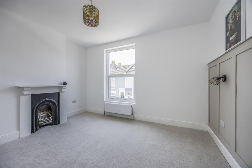 34 Daulston Road, Fratton-PorticoMarketing-SoldBy-