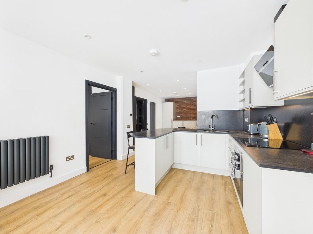 CAM03987G0-PR0213...