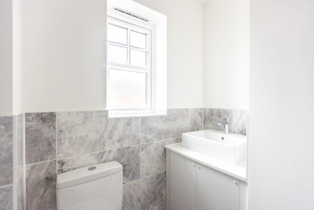 Main Bathroom