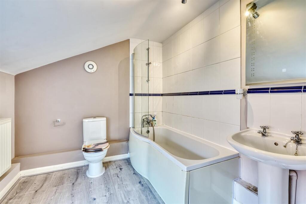 27-123 Main St Aldwincle-27.jpg