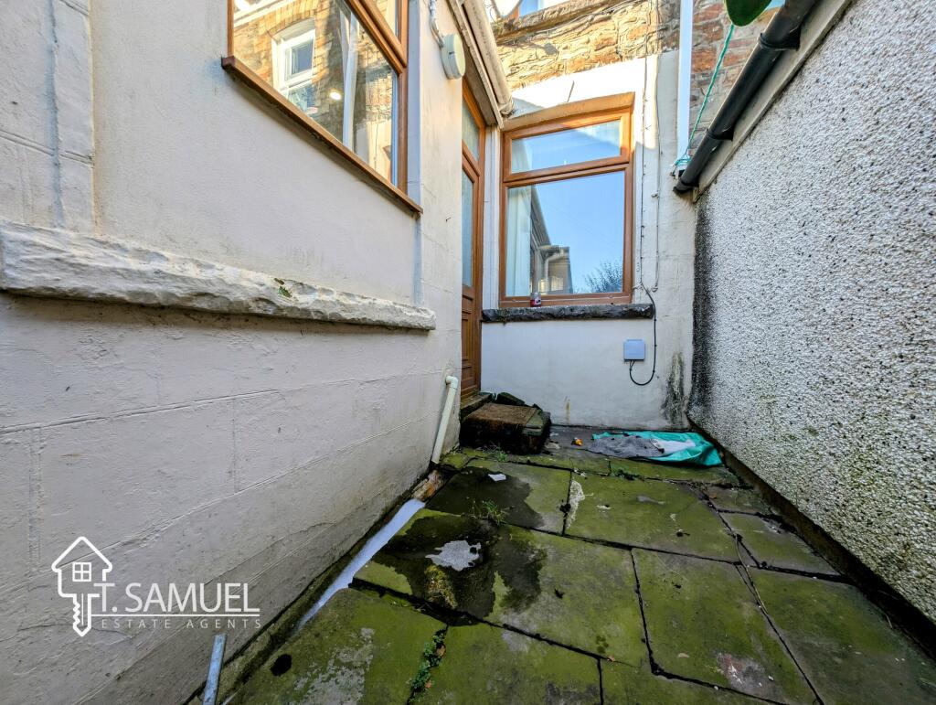 PXL_20250206_122130820~2