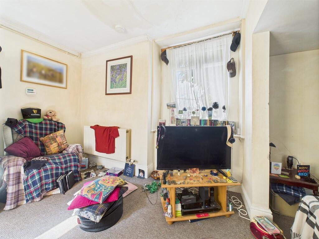 CAM02089G0-PR0476...