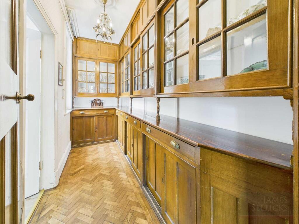 Butler's Pantry