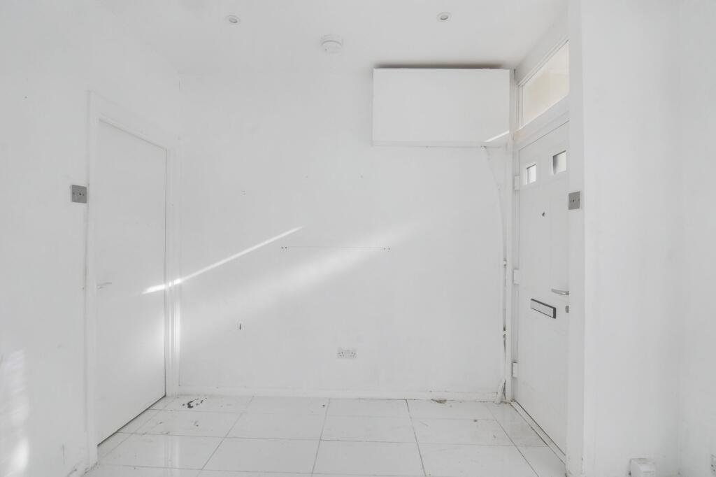 13 Tavistock Road, Stratford, London E15 4ER