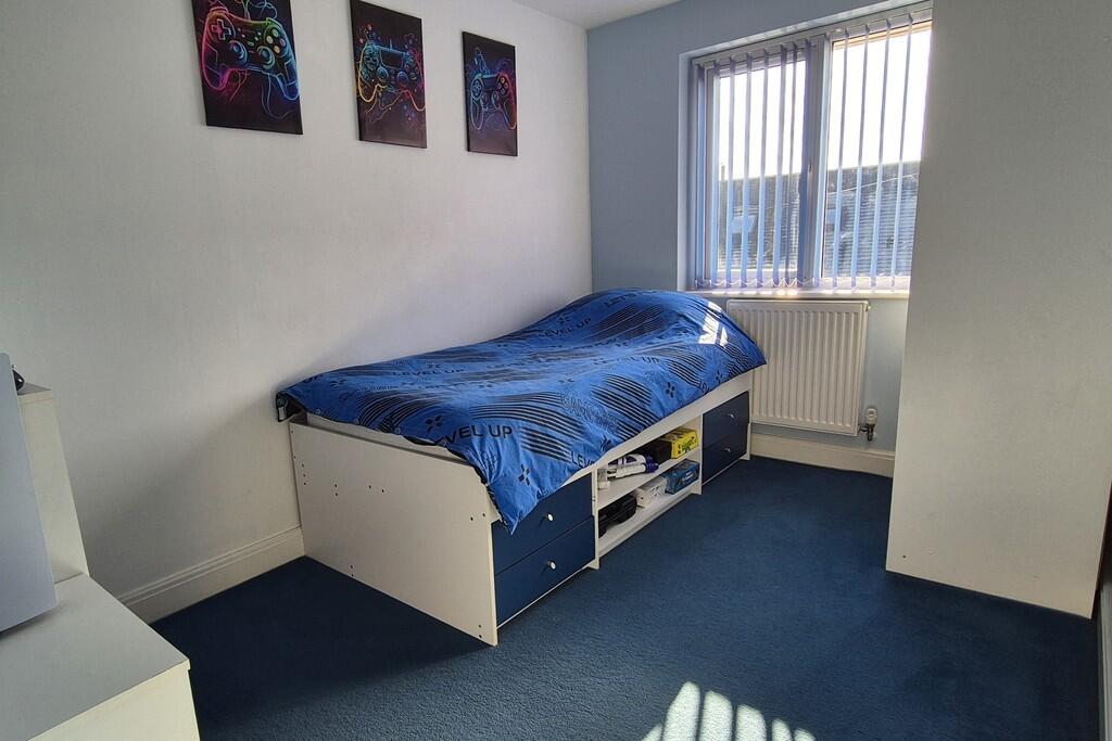 23 J bedroom