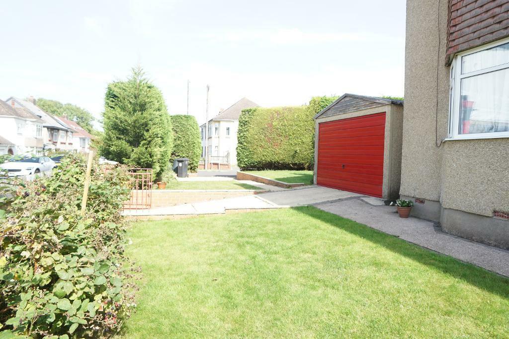 Front / Side Garden