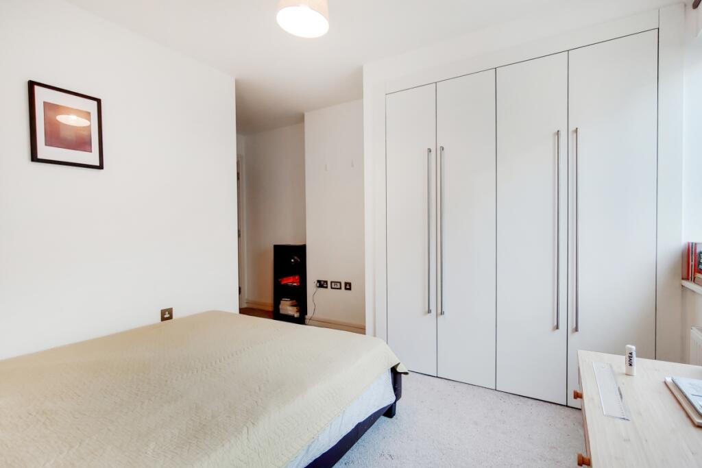 4_Master Bedroom-0
