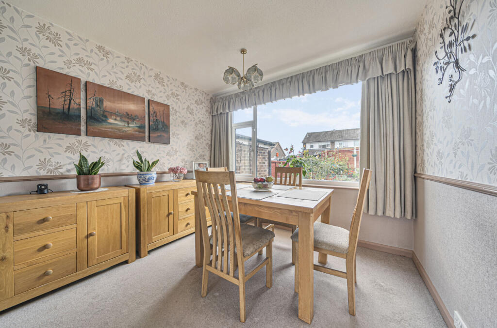 1354434-9-68c2d8b...