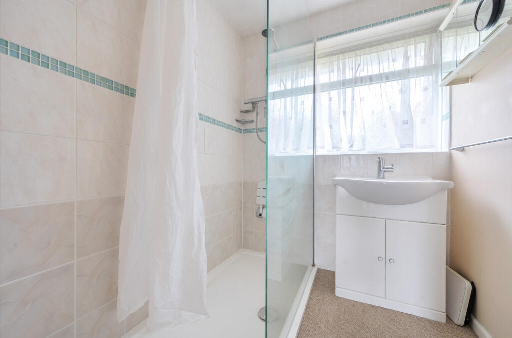 1365700-21-68ed1f...