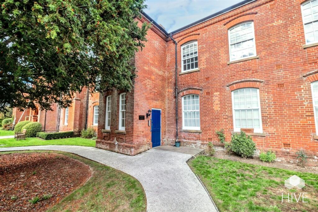 Barton Hall, Fordingbridge