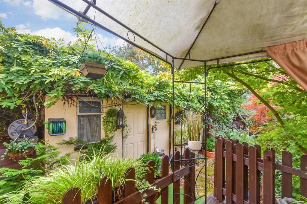 Workshop/Outbuildings