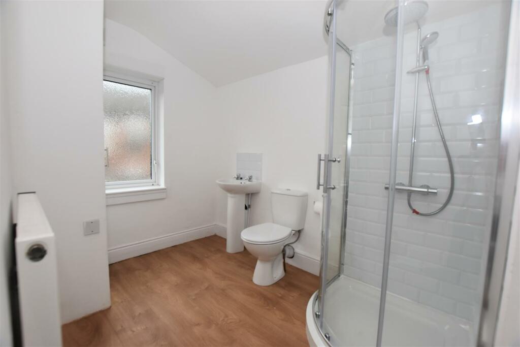 Shower Room.jpg