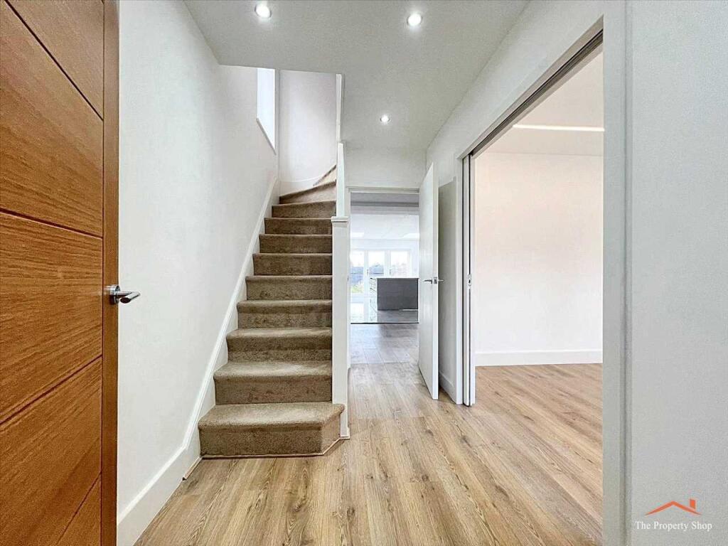 Bullhead Rd, Borehamwood, Borehamwood