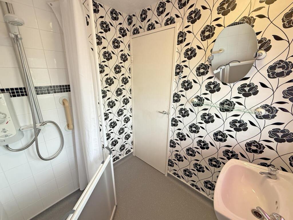 Clittaford Road 112 - Wet Room Two.jpg
