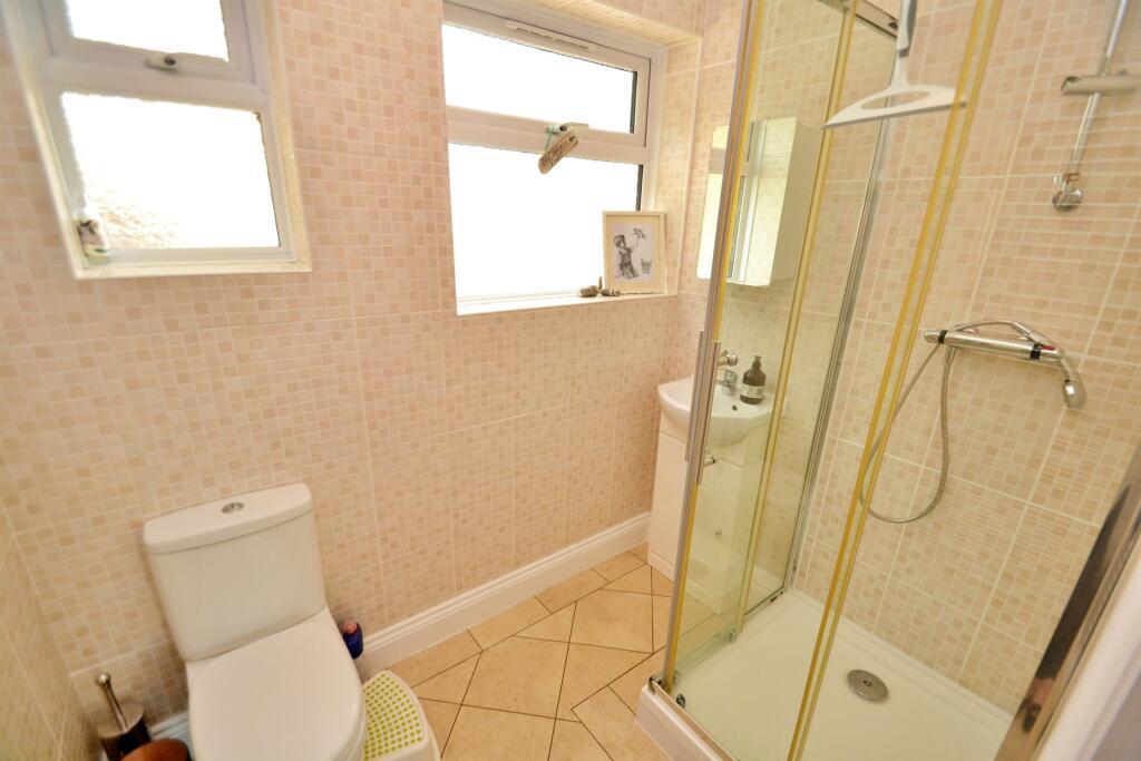 En Suite (ground flo