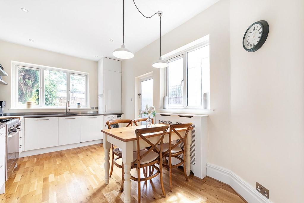 Eat-In Kitchen.jpg