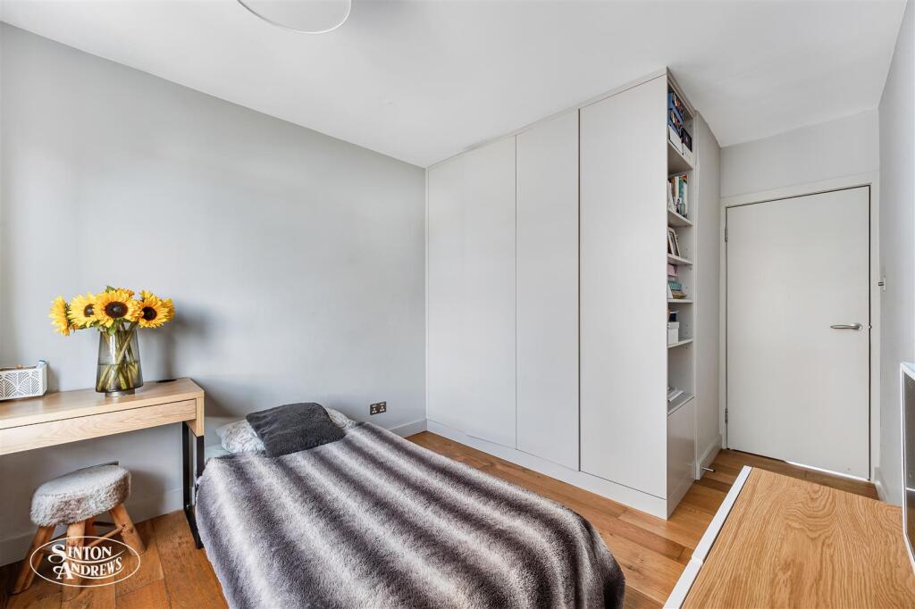 15 Kemsley Court-10.jpg