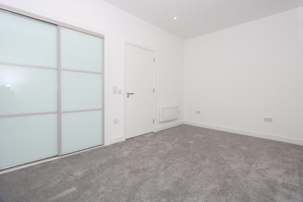 10_16596893006699.JP