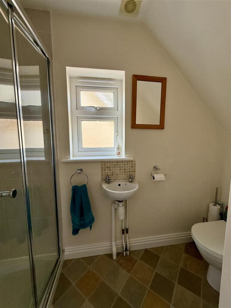 En-Suite Shower Room: