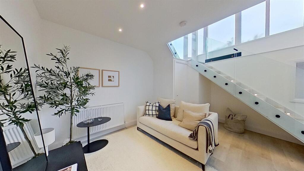 178-Mitcham-Road-Tooting-SW17-08092025_121320.jpg