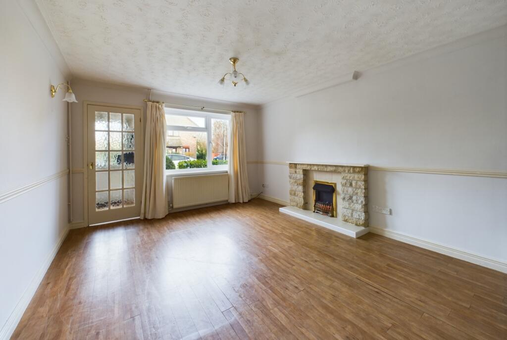 CAM02545G0-PR0317-STILL010