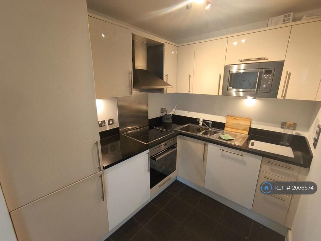 Kitchen Alternate View