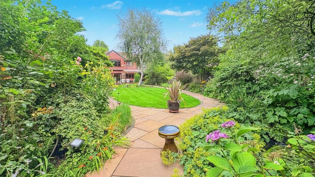 PATIO/GARDEN