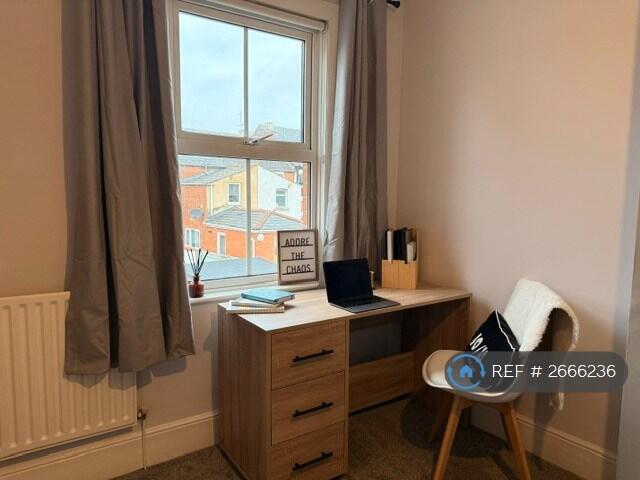 Room 2 Desk