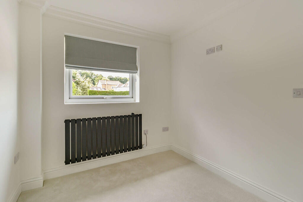 8658980-interior0...