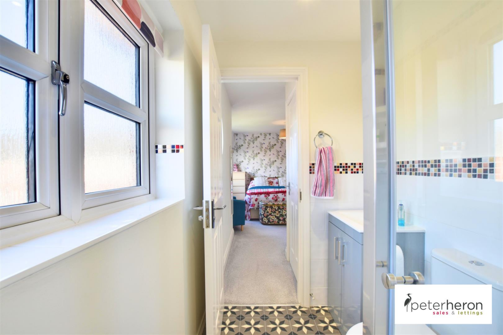 En Suite Shower Room