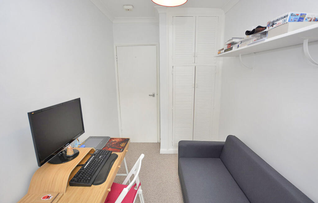 Photo 9