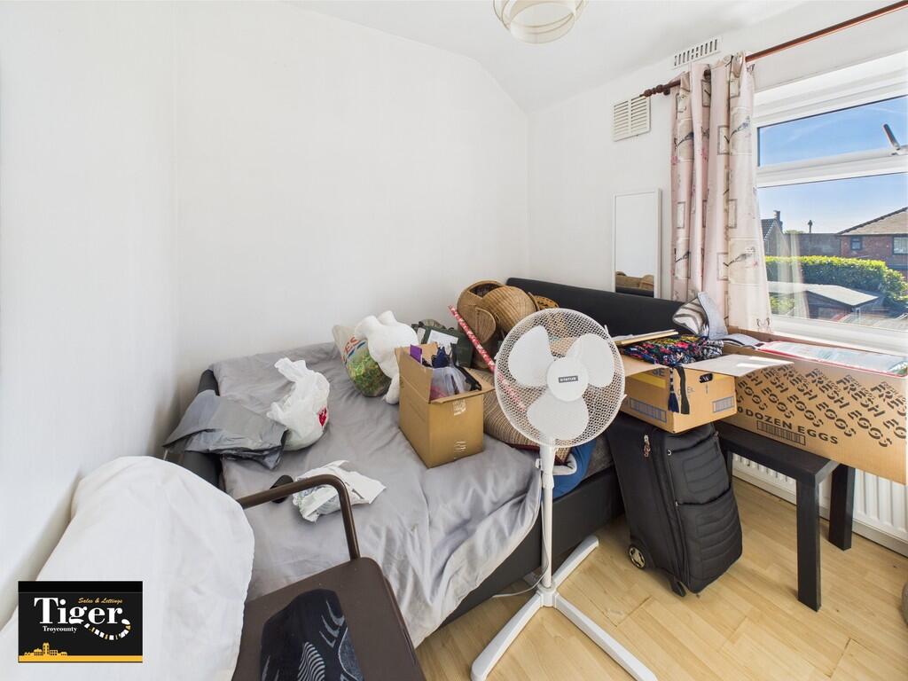 CAM02176G0-PR0573...