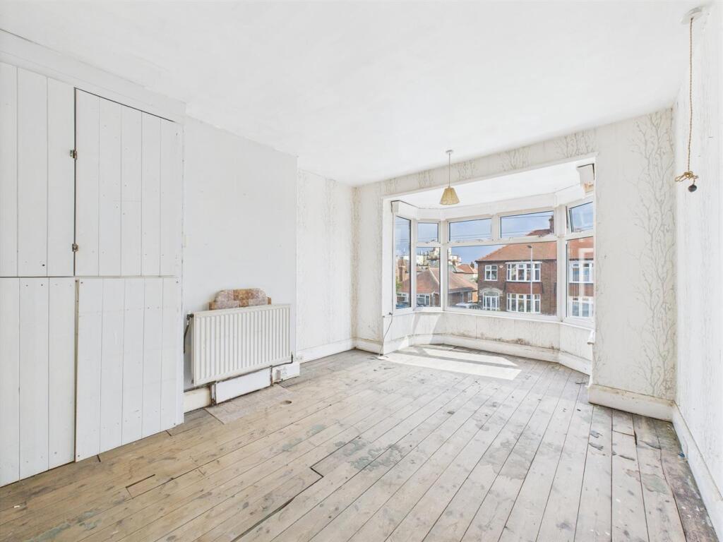 Bedroom: