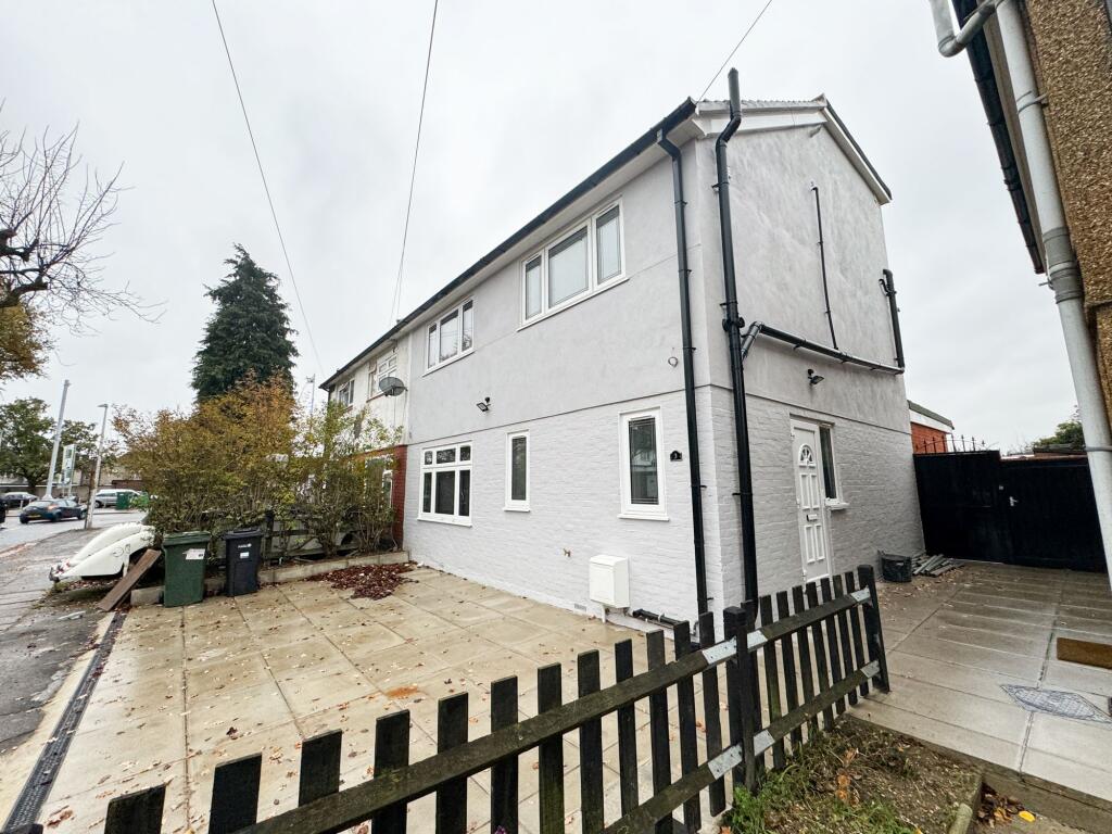 Shere Rd IG2