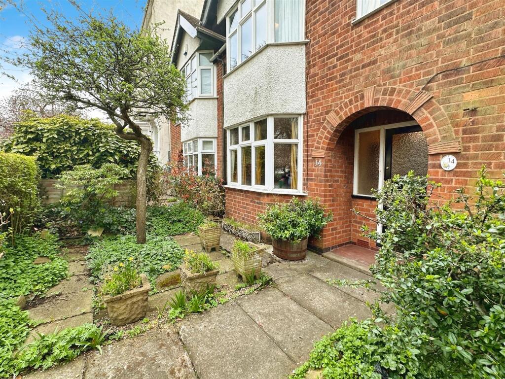 9b375260-image_picker_C76E42BA-2979-440E-BEEB-AD16