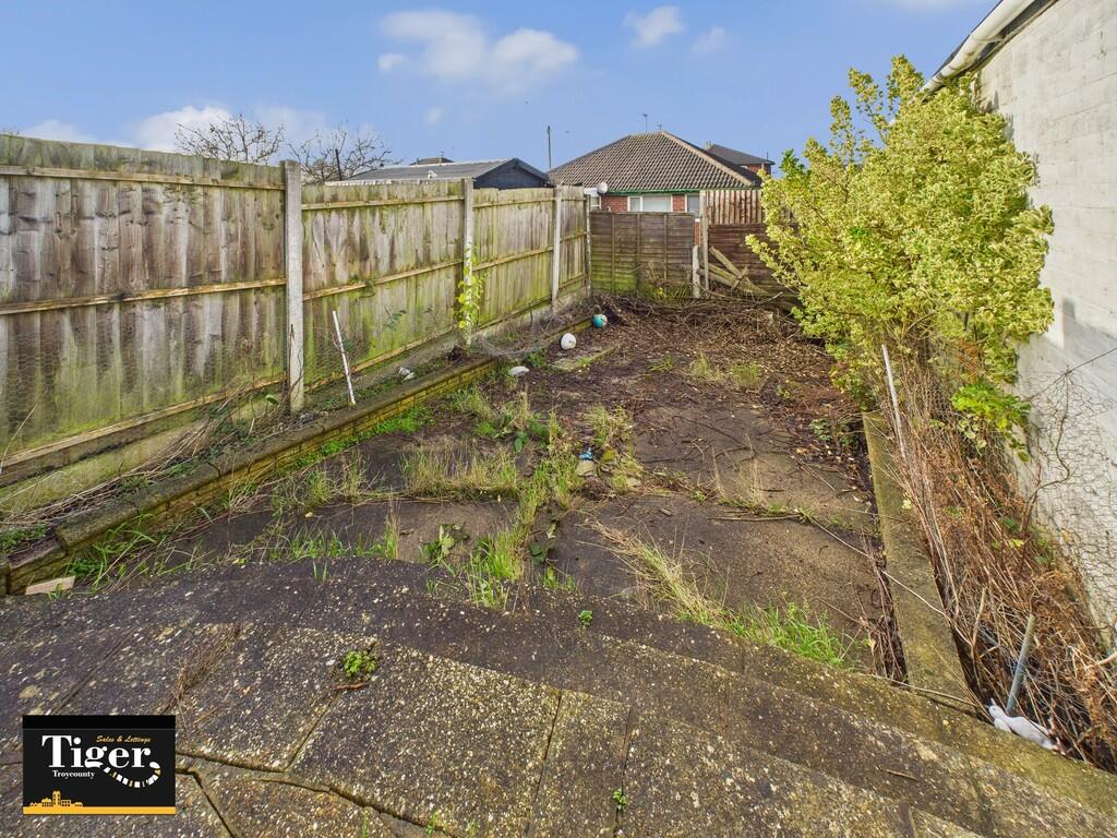 CAM02176G0-PR0769...