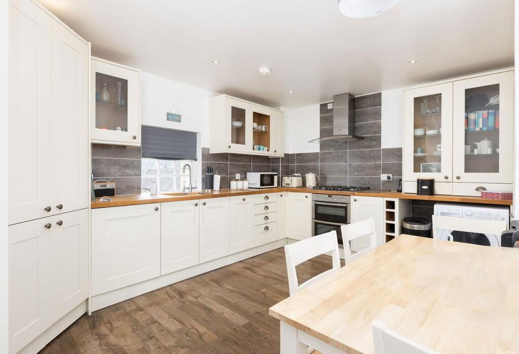 Kitchen/Diner Top Floor