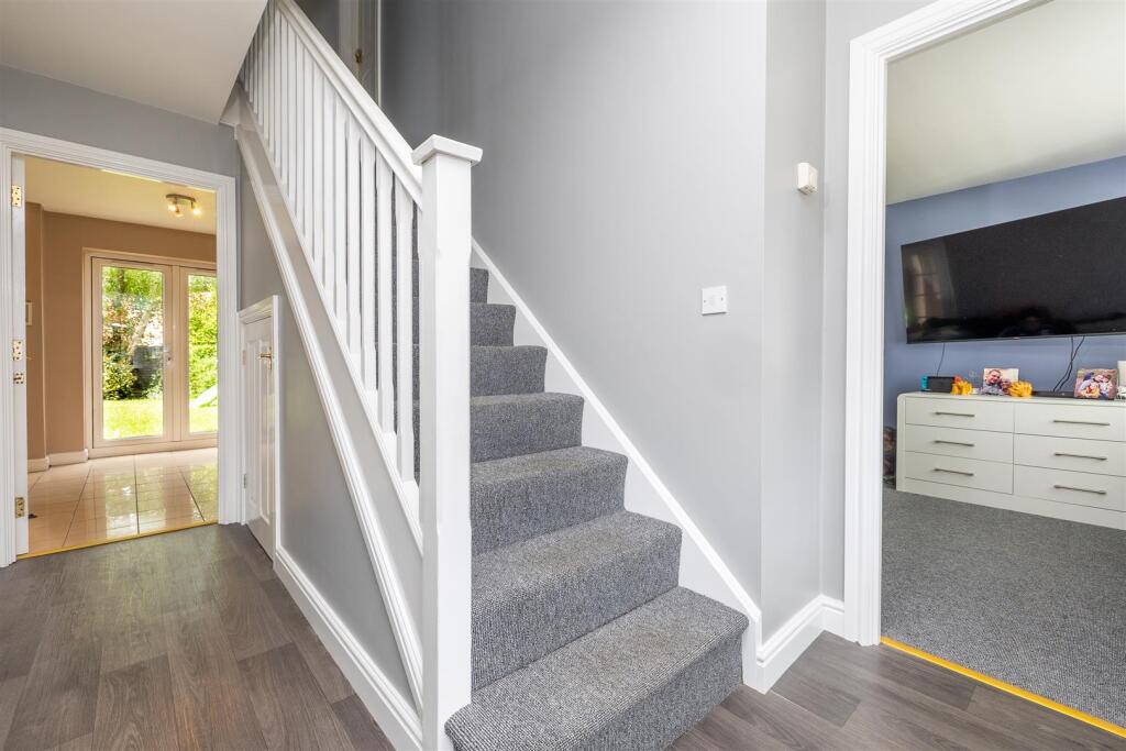 LE67 1HL 68JR-003.jpg