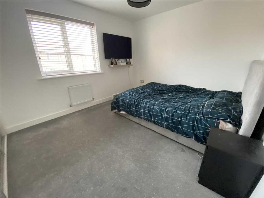Bedroom 1: