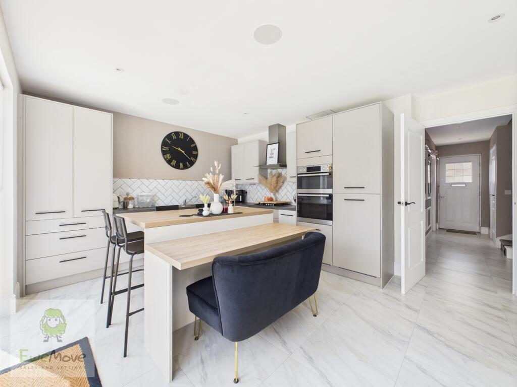 Kitchen Dining Rooom