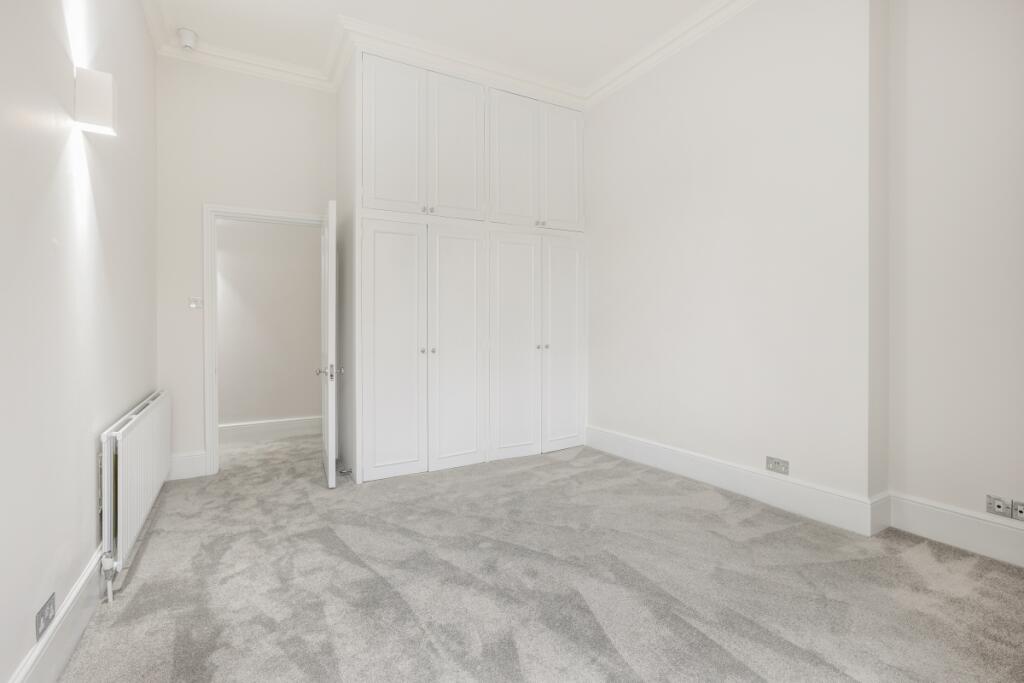 JLL Flat 1 57 Ege...