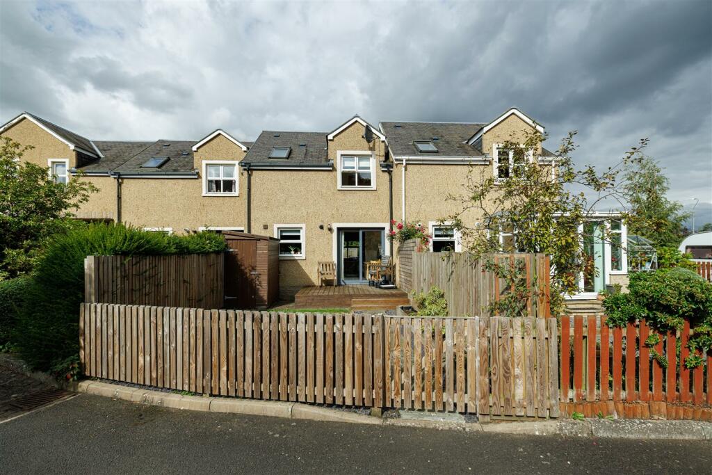 2 Galloway Court Darnick 18.JPG