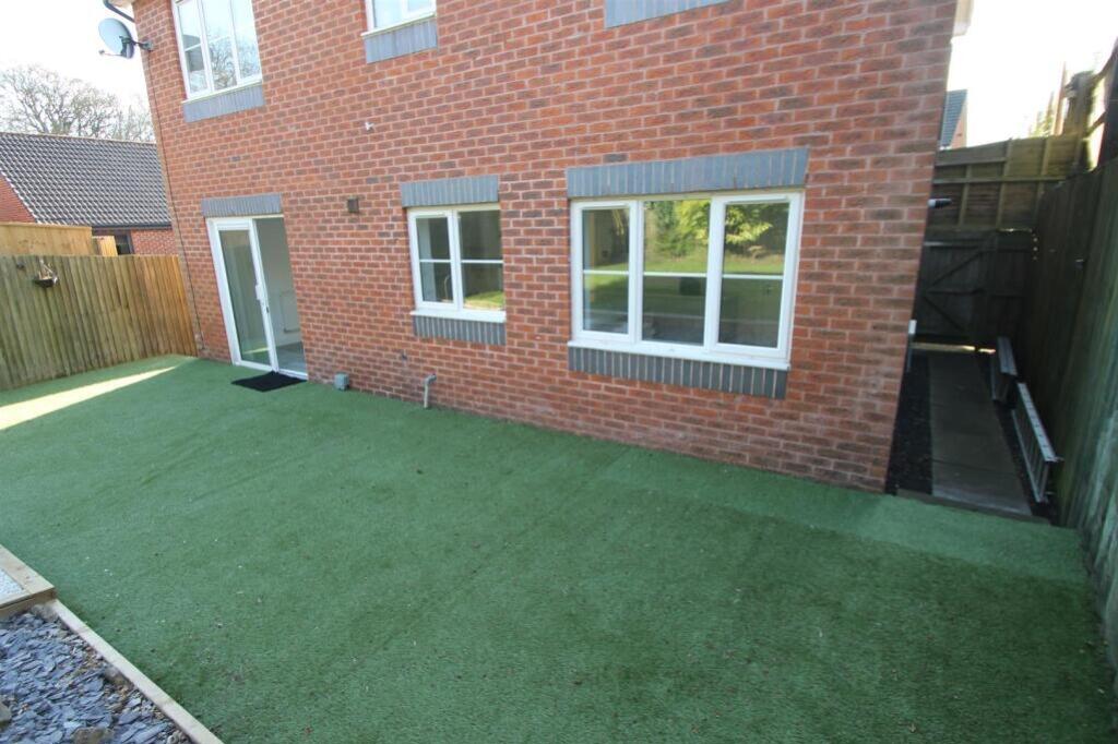 13400_33814495_IMG_27_0000