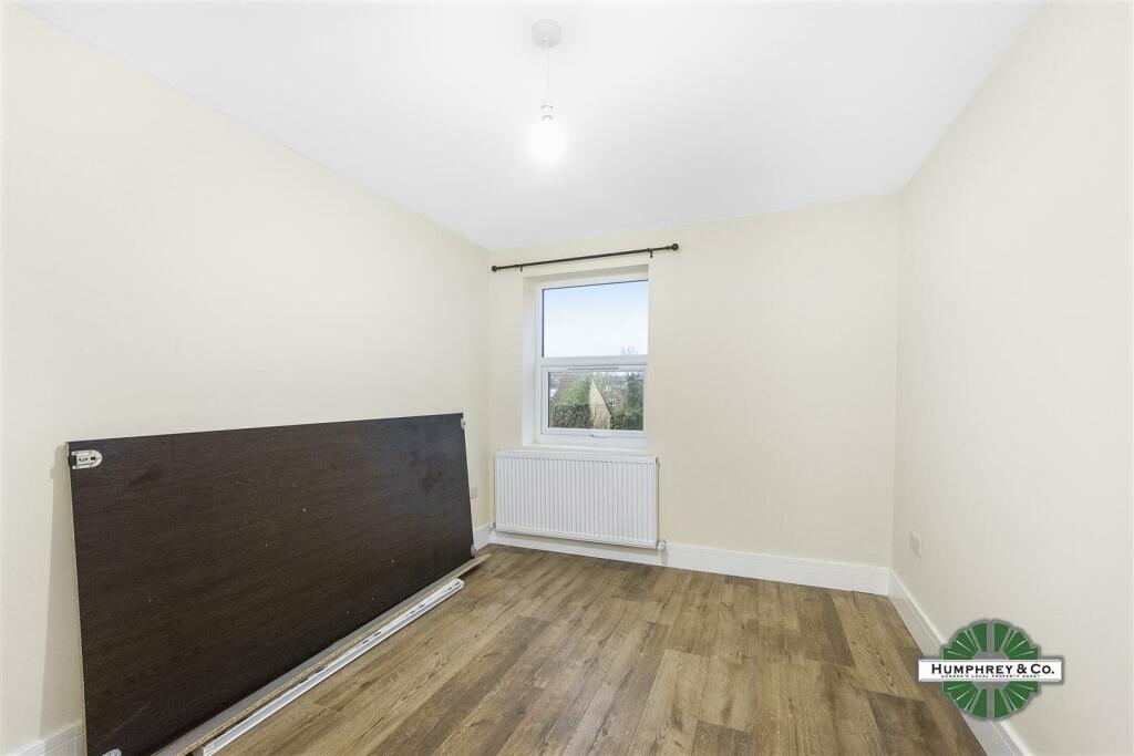 Flat C 74 Rectory Road -008.jpg