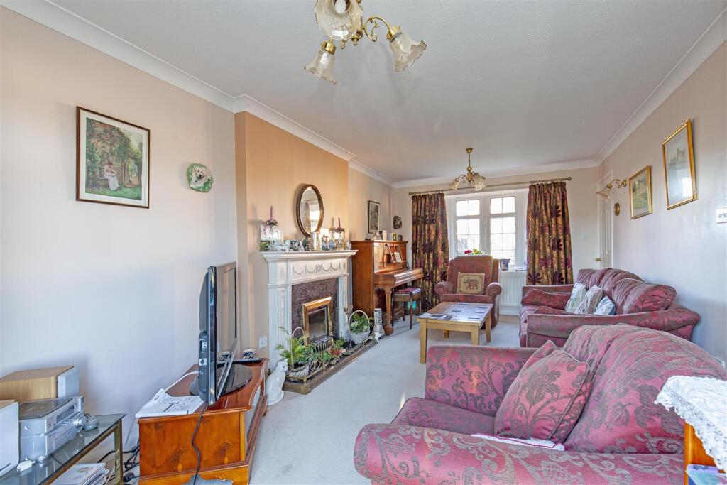 Reception Room-1.jpg